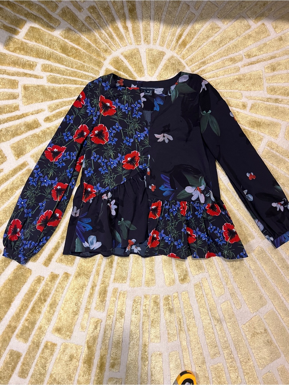French Connection Women's XS Black Floral Long Sleeve Round Neck Blouse